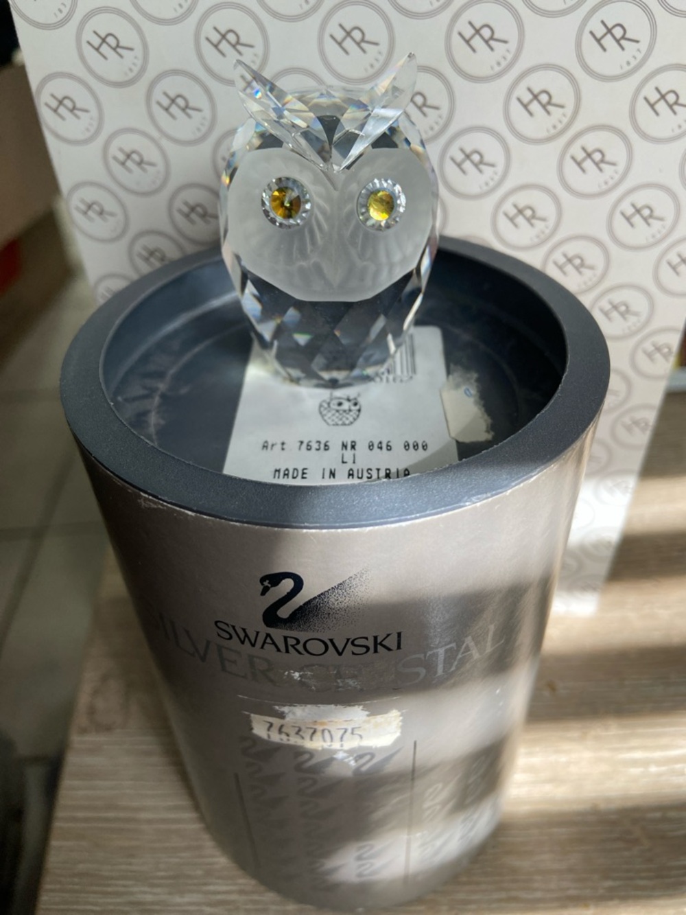 Vintage Swarovski Owl Crystal Figurine Yellow Green Eyes 7636 NR 046 W Box (L1)